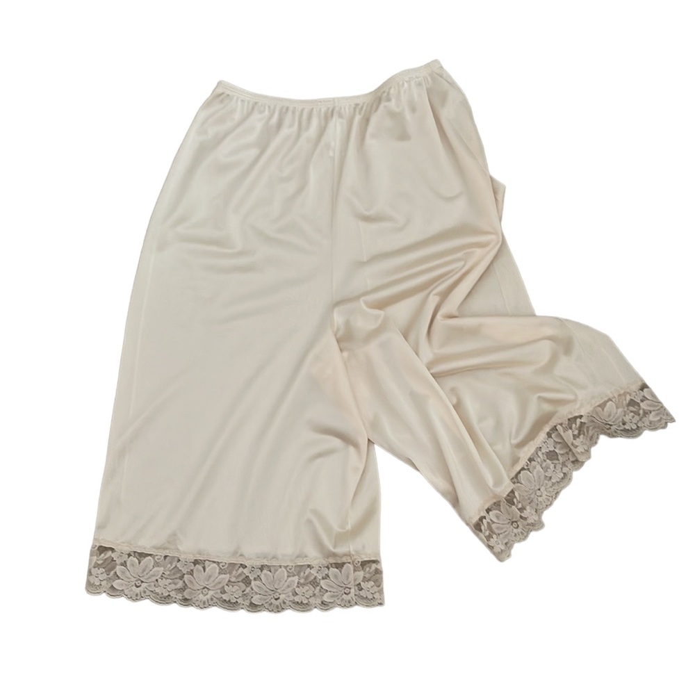 Lorraine Vintage 60s Pantaloons Lace Trim Culottes NWOT